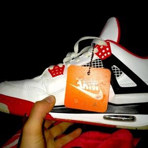 Jordan retro 4s